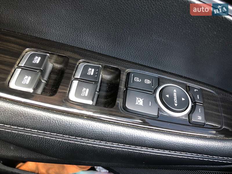 Позашляховик / Кросовер Kia Sorento 2018 в Житомирі