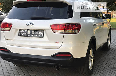 Внедорожник / Кроссовер Kia Sorento 2015 в Дрогобыче