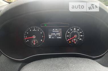 Внедорожник / Кроссовер Kia Sorento 2018 в 