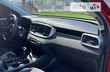 Внедорожник / Кроссовер Kia Sorento 2018 в 