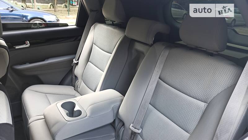 Позашляховик / Кросовер Kia Sorento 2011 в Києві