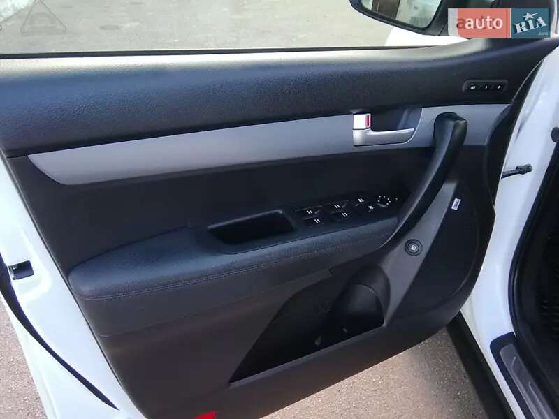 Внедорожник / Кроссовер Kia Sorento 2013 в Одессе