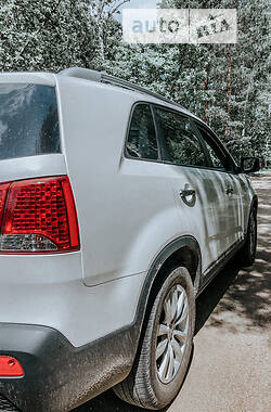 Внедорожник / Кроссовер Kia Sorento 2011 в 