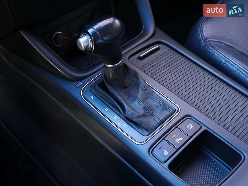 Внедорожник / Кроссовер Kia Sorento 2013 в Черновцах
