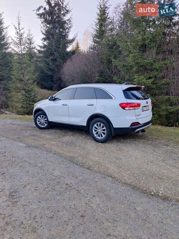 Позашляховик / Кросовер Kia Sorento 2015 в Снятині