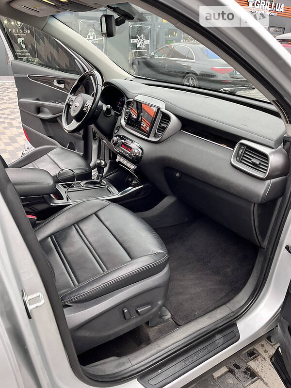 Внедорожник / Кроссовер Kia Sorento 2014 в Киеве