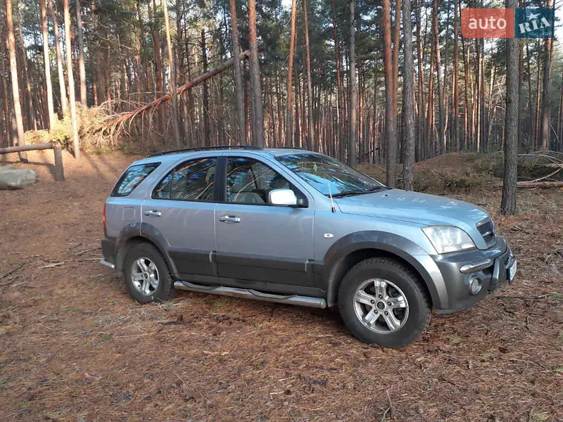 Внедорожник / Кроссовер Kia Sorento 2005 в 