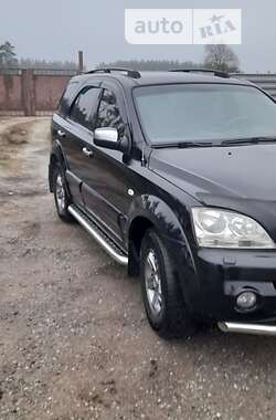 Внедорожник / Кроссовер Kia Sorento 2004 в 