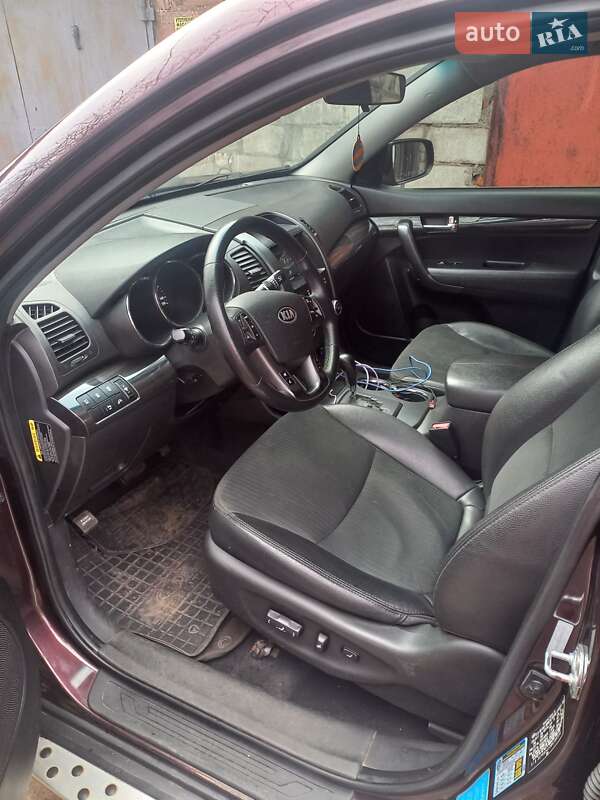 Позашляховик / Кросовер Kia Sorento 2011 в Кам'янському