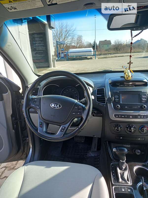 Внедорожник / Кроссовер Kia Sorento 2013 в Дрогобыче