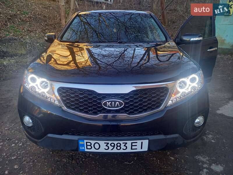 Позашляховик / Кросовер Kia Sorento 2010 в Тернополі