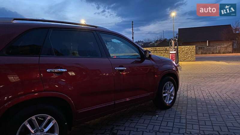 Позашляховик / Кросовер Kia Sorento 2014 в Івано-Франківську