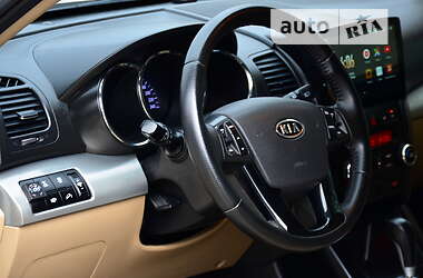 Внедорожник / Кроссовер Kia Sorento 2011 в Днепре