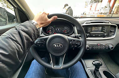 Внедорожник / Кроссовер Kia Sorento 2016 в 