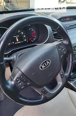 Внедорожник / Кроссовер Kia Sorento 2013 в Ивано-Франковске