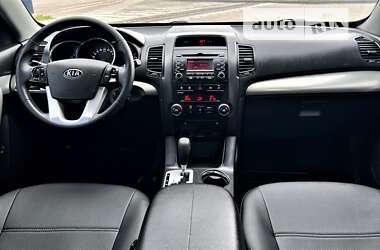 Внедорожник / Кроссовер Kia Sorento 2012 в Днепре