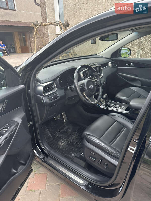 Позашляховик / Кросовер Kia Sorento 2016 в Тернополі фото 20 Позашляховик / Кросовер Kia Sorento 2016 в Тернополі