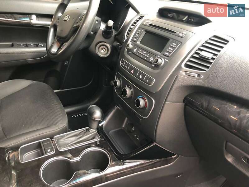 Внедорожник / Кроссовер Kia Sorento 2013 в Львове фото 8 Внедорожник / Кроссовер Kia Sorento 2013 в Львове