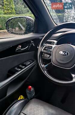 Внедорожник / Кроссовер Kia Sorento 2018 в 
