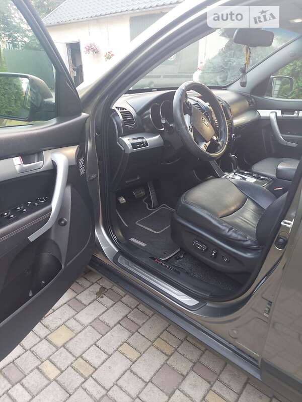 Позашляховик / Кросовер Kia Sorento 2011 в Львові