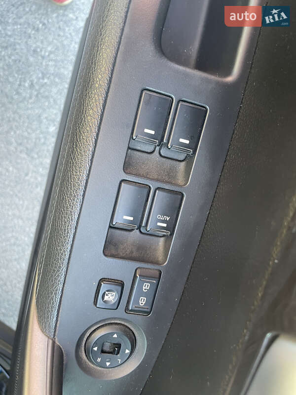 Позашляховик / Кросовер Kia Sorento 2013 в Дніпрі