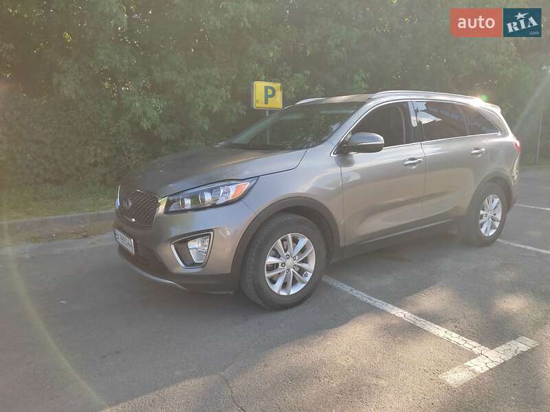 Позашляховик / Кросовер Kia Sorento 2016 в Кам'янець-Подільському