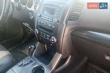 Внедорожник / Кроссовер Kia Sorento 2010 в 