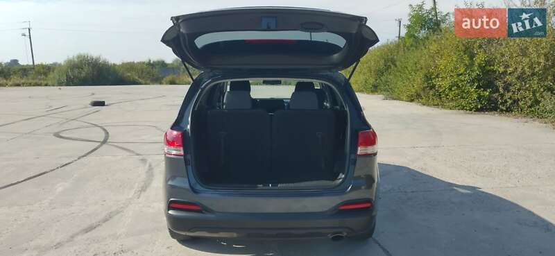 Позашляховик / Кросовер Kia Sorento 2015 в Ужгороді