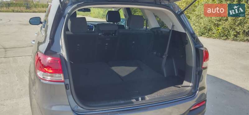 Позашляховик / Кросовер Kia Sorento 2015 в Ужгороді