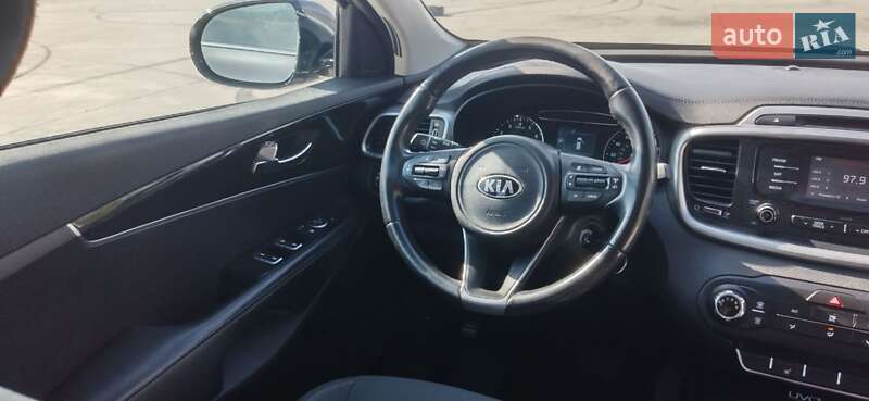 Позашляховик / Кросовер Kia Sorento 2015 в Ужгороді