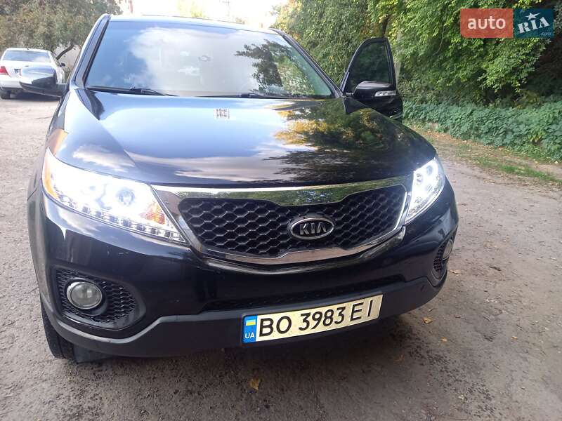 Позашляховик / Кросовер Kia Sorento 2010 в Тернополі