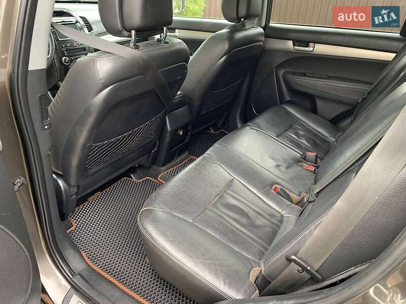 Позашляховик / Кросовер Kia Sorento 2011 в Городку