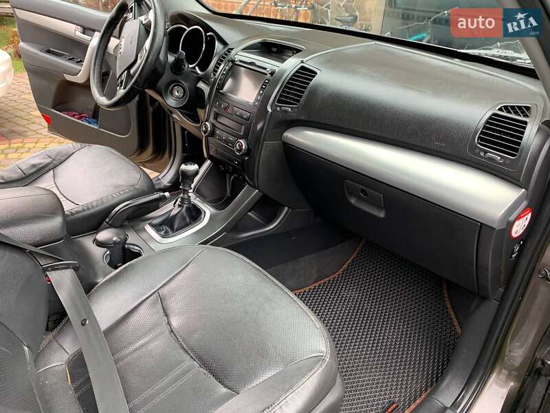 Позашляховик / Кросовер Kia Sorento 2011 в Городку