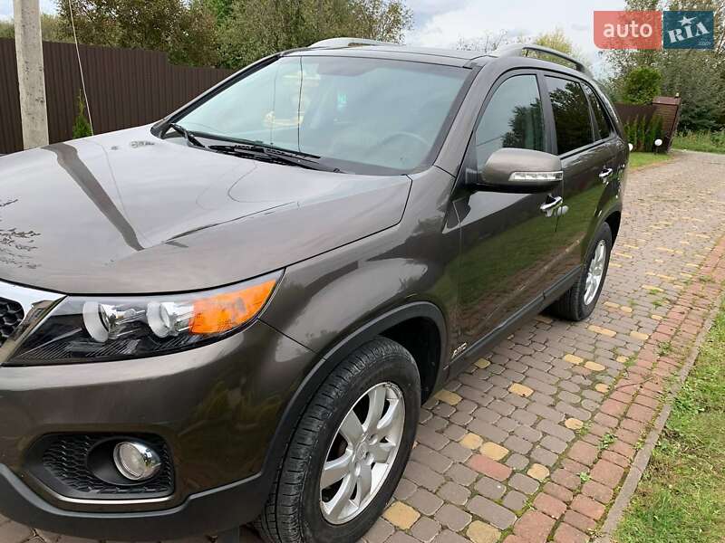 Позашляховик / Кросовер Kia Sorento 2011 в Городку