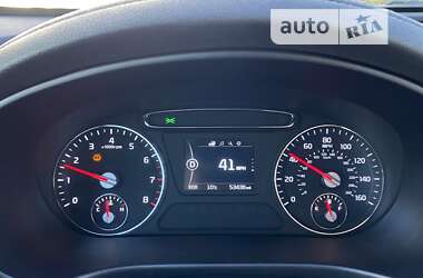 Внедорожник / Кроссовер Kia Sorento 2017 в 