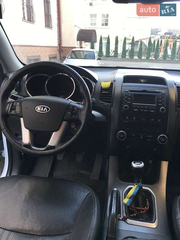 Позашляховик / Кросовер Kia Sorento 2011 в Львові