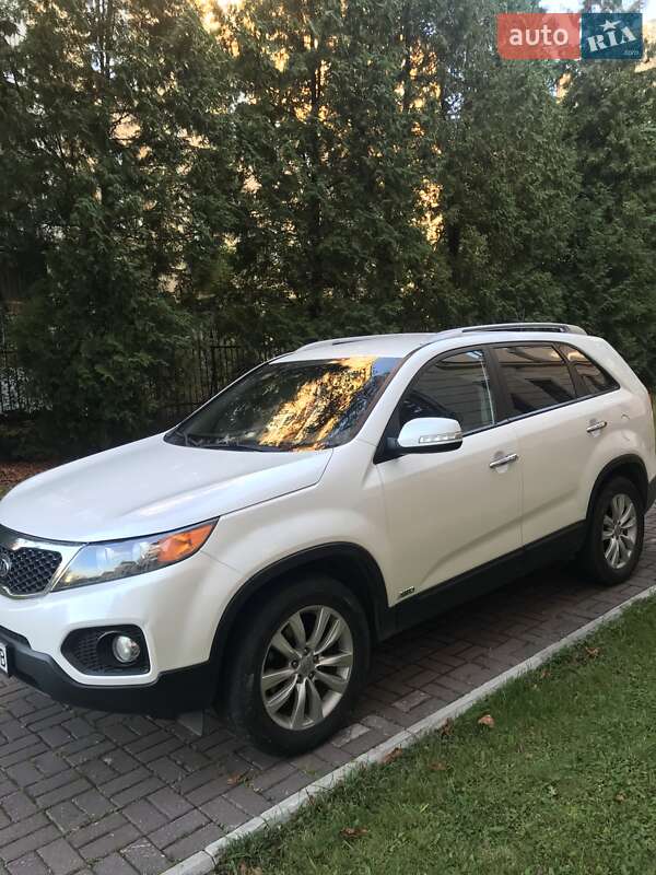 Позашляховик / Кросовер Kia Sorento 2011 в Львові