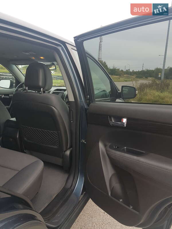 Позашляховик / Кросовер Kia Sorento 2010 в Львові