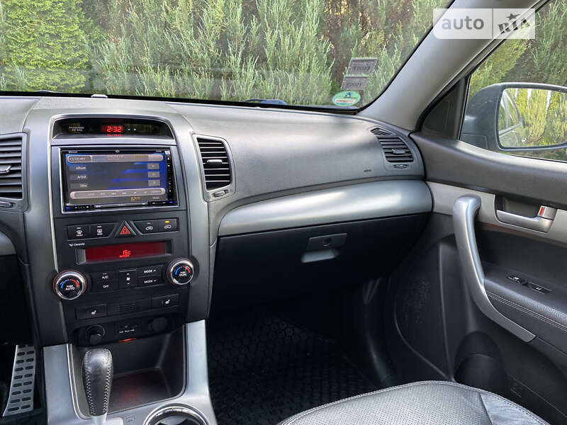 Внедорожник / Кроссовер Kia Sorento 2012 в Самборе