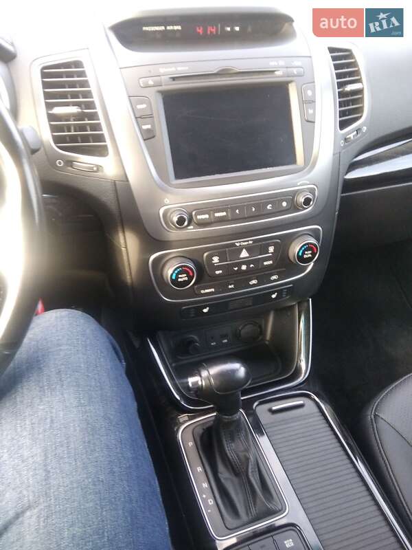 Позашляховик / Кросовер Kia Sorento 2013 в Харкові