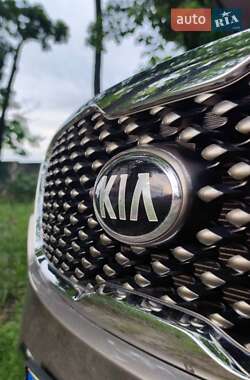 Позашляховик / Кросовер Kia Sorento 2016 в Києві