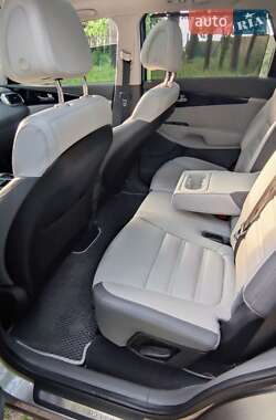 Позашляховик / Кросовер Kia Sorento 2016 в Києві