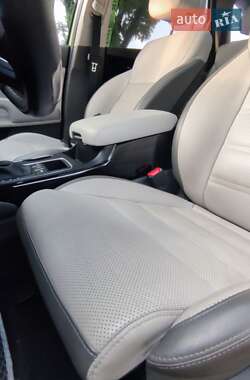 Позашляховик / Кросовер Kia Sorento 2016 в Києві