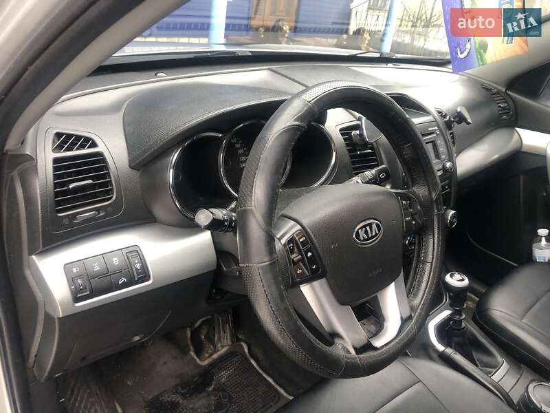 Позашляховик / Кросовер Kia Sorento 2011 в Сумах