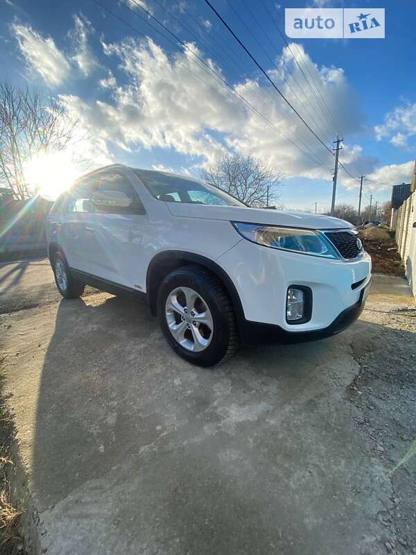 Позашляховик / Кросовер Kia Sorento 2013 в Житомирі