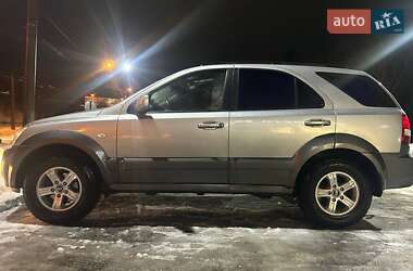 Внедорожник / Кроссовер Kia Sorento 2003 в 