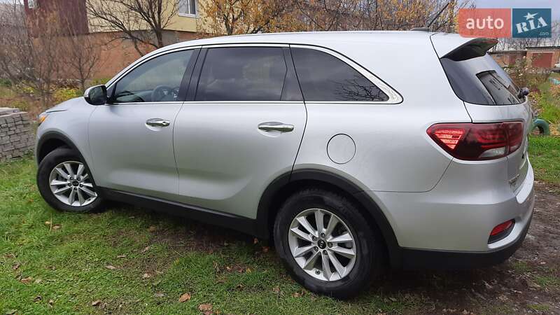 Позашляховик / Кросовер Kia Sorento 2018 в Полтаві фото 8 Позашляховик / Кросовер Kia Sorento 2018 в Полтаві