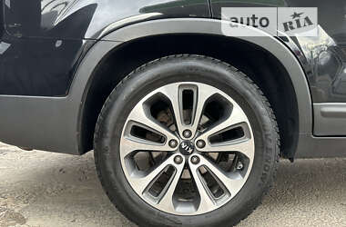 Позашляховик / Кросовер Kia Sorento 2012 в  фото 33 Позашляховик / Кросовер Kia Sorento 2012 в
