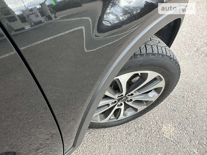 Внедорожник / Кроссовер Kia Sorento 2012 в Трускавце