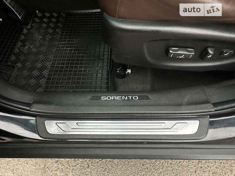 Внедорожник / Кроссовер Kia Sorento 2012 в Трускавце